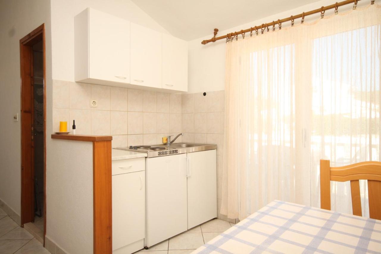 Apartments By The Sea Rukavac, Vis - 2478 Rukavac  Exterior photo